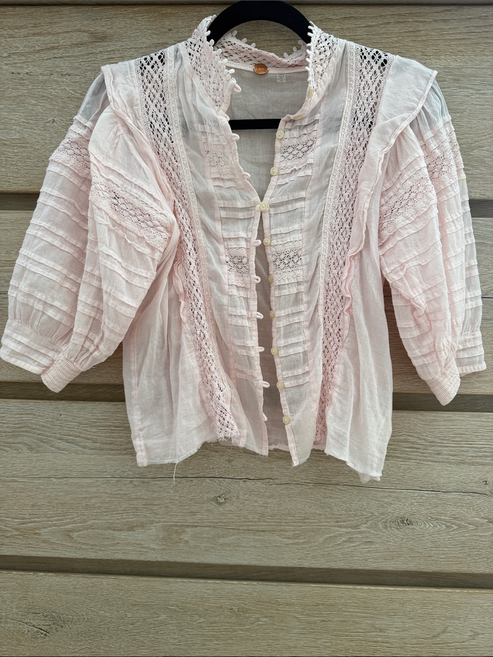 Free People Light Pink Feminine Puff Sleeve Women's Raw Hem Boho Western Blouse